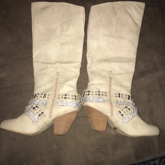 SOLD! Rhinestone Cream Boots - Picture 4 of 8